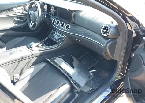 2016 Mercedes-Benz C 300 4Matic/Luxury 4Matic/Sport 4Matic из США, поврежденный, VIN 55SWF4KB4GU146426